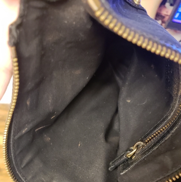 GUCCI Black Small Shoulder Bag - Picture 8 of 14